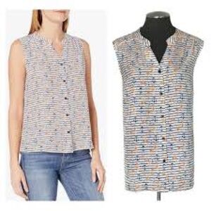 Nine West – Nautical Anchor Sleeveless Button Down Top